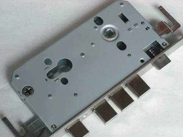 揭西24小时上门开锁公司